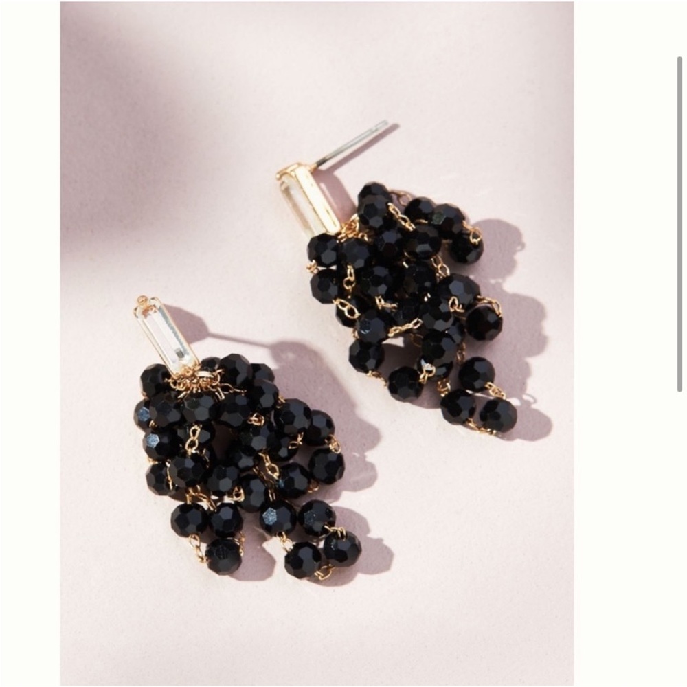 Nwt beaded waterfall cluster earrings anthro